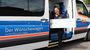 Wünschewagen Scheckübergabe